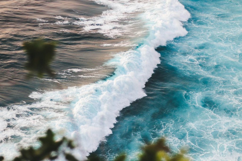 Beautiful waves with blue ocean